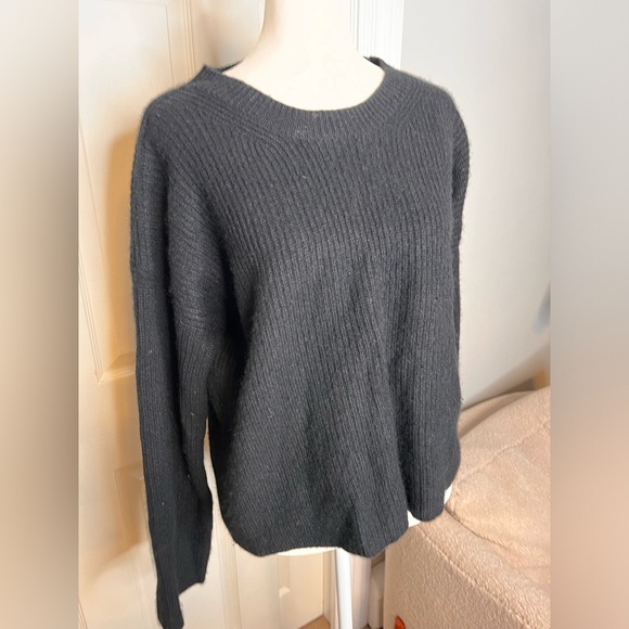 La Ligne New York cashmere sweater size medium - Picture 5 of 9